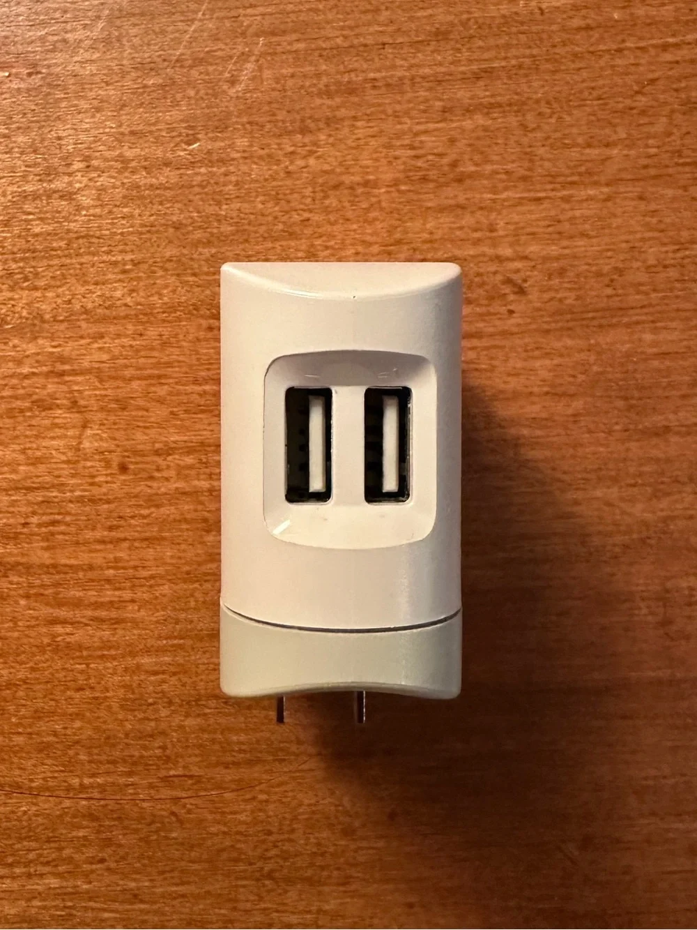 BELKIN POWER STRIP, GE WALL POWER, BELKIN USB HUBS, APPLE EARBUDS